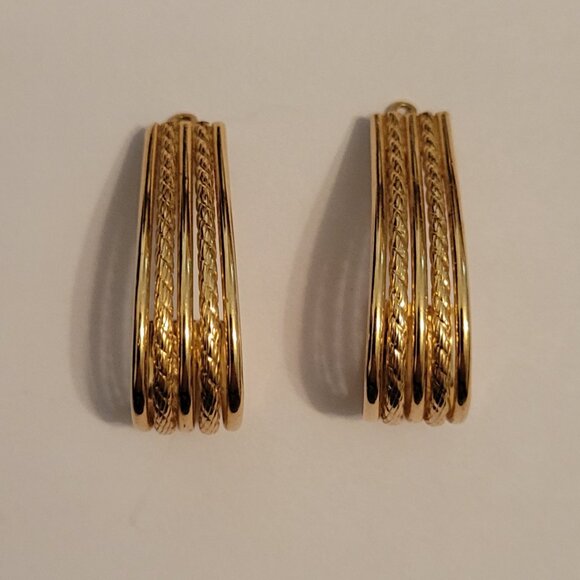 **SOLD**14K Solid Yellow Gold Vintage Filigree J Hoop Earring Jackets - Picture 1 of 8